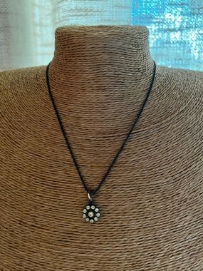 Vtg 1928 Dark Silver Tone Rhinestone Flower Pendant Chain Necklace Signed